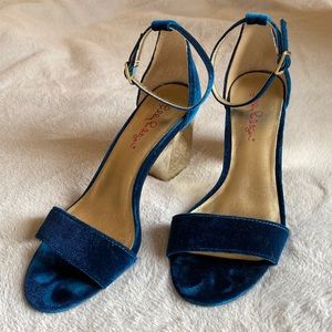 Lilly Pulitzer Amber Lynn Velvet Heels | Size 8